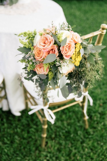 garden-wedding-with-a-preppy-vibe
