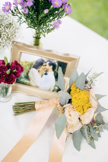 garden-wedding-with-a-preppy-vibe