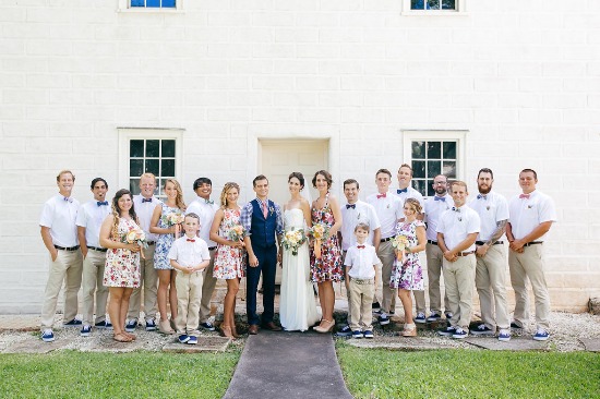 garden-wedding-with-a-preppy-vibe