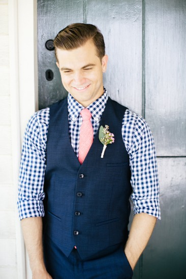 garden-wedding-with-a-preppy-vibe