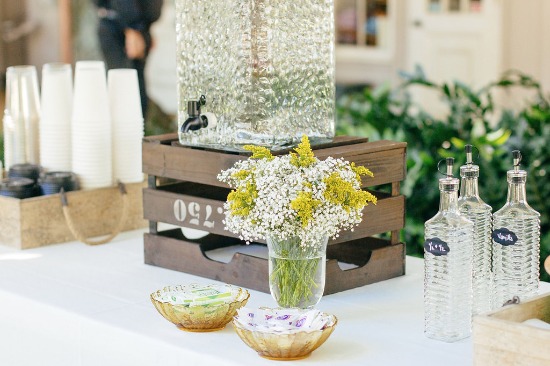 garden-wedding-with-a-preppy-vibe