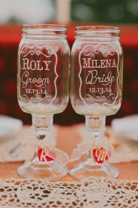 personalized mason jar glasses @weddingchicks