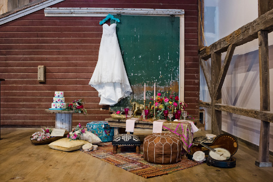 historic-farm-barn-wedding