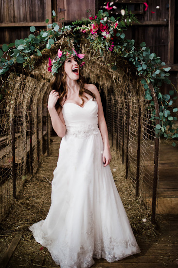 historic-farm-barn-wedding
