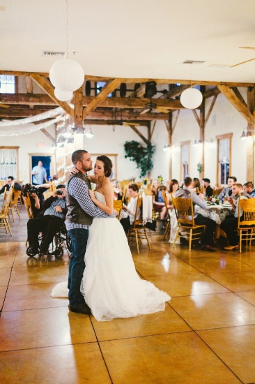 laid-back-country-wedding