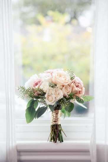 mid-century-blue-and-green-wedding