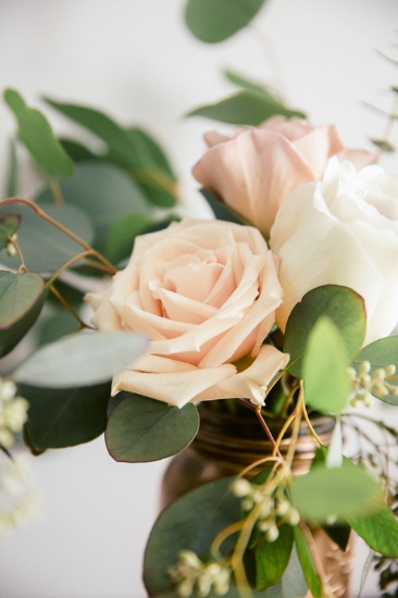 mid-century-blue-and-green-wedding