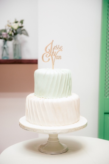 mid-century-blue-and-green-wedding