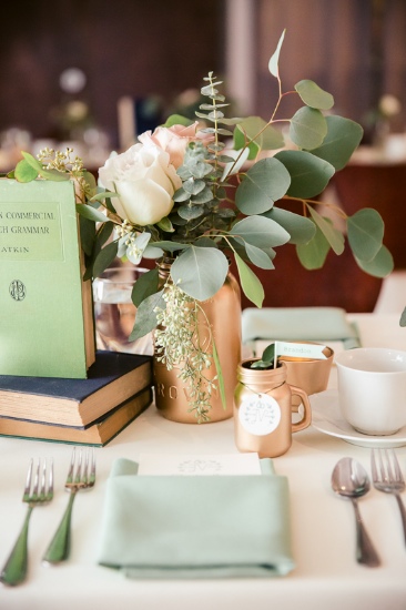 mid-century-blue-and-green-wedding