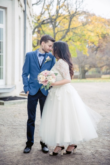 mid-century-blue-and-green-wedding