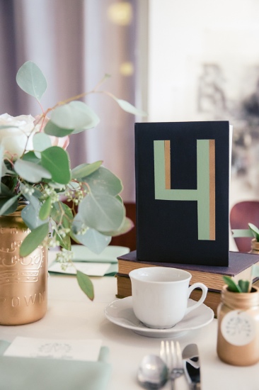 mid-century-blue-and-green-wedding