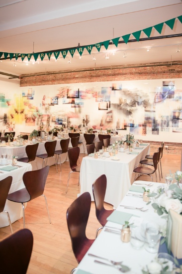 mid-century-blue-and-green-wedding
