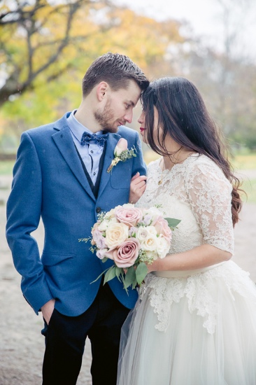 mid-century-blue-and-green-wedding