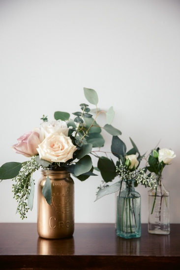 mid-century-blue-and-green-wedding