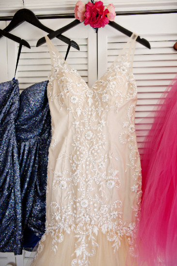 pink-and-gold-athens-wedding