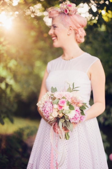 retro-summer-time-wedding-inspiration