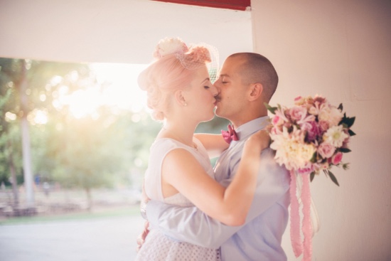retro-summer-time-wedding-inspiration