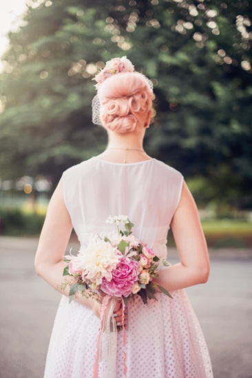 retro-summer-time-wedding-inspiration