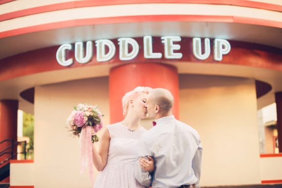retro-summer-time-wedding-inspiration