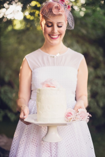 retro-summer-time-wedding-inspiration