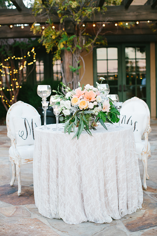 soft white sweetheart table @weddingchicks