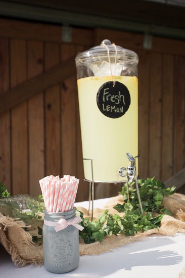 romantic-barn-wedding