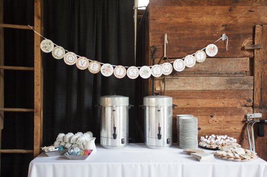 romantic-barn-wedding