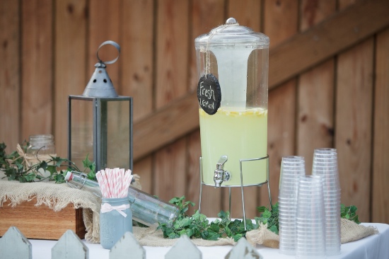 romantic-barn-wedding