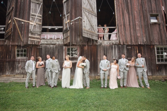 romantic-barn-wedding