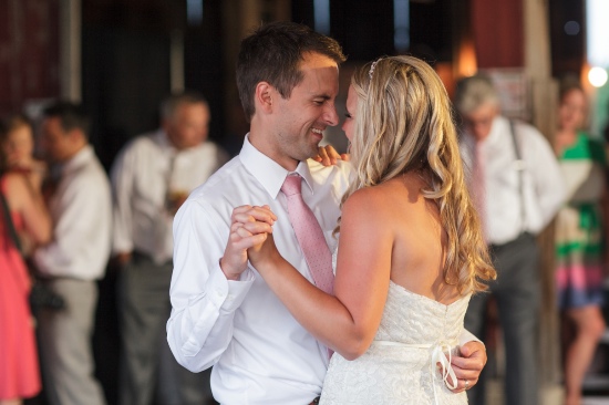romantic-barn-wedding