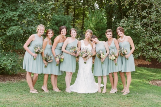 rustic-and-charming-chapel-wedding