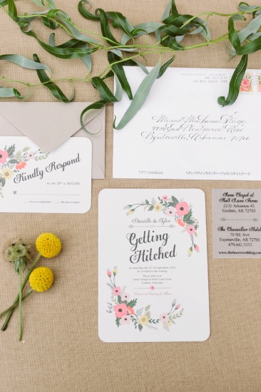 rustic-and-charming-chapel-wedding