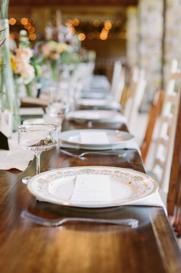 rustic-and-charming-chapel-wedding