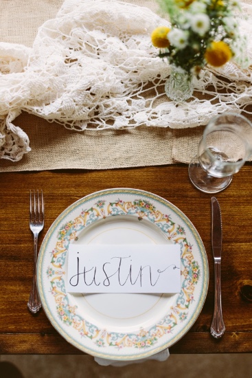 rustic-and-charming-chapel-wedding