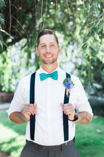 rustic-blue-and-white-wedding