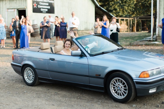 rustic-blue-and-white-wedding