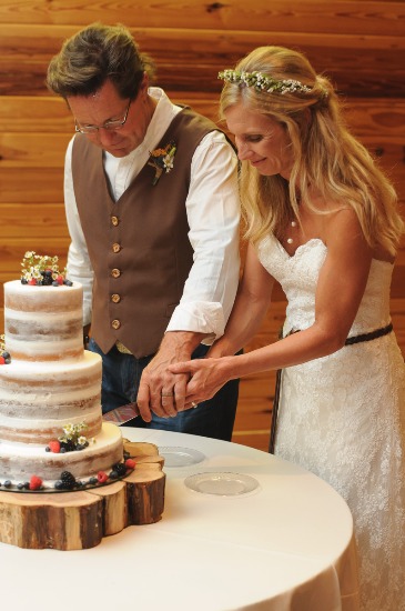 rustic-charm-wedding