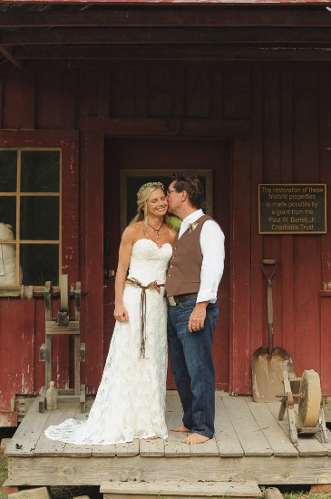rustic-charm-wedding