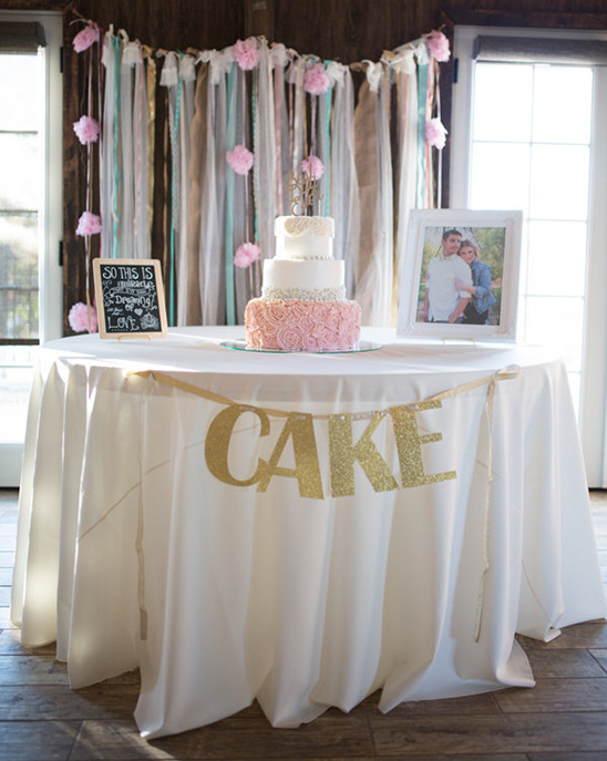 cake table ideas @weddingchicks