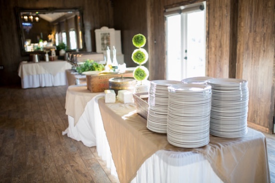 rustic-mint-and-gold-wedding