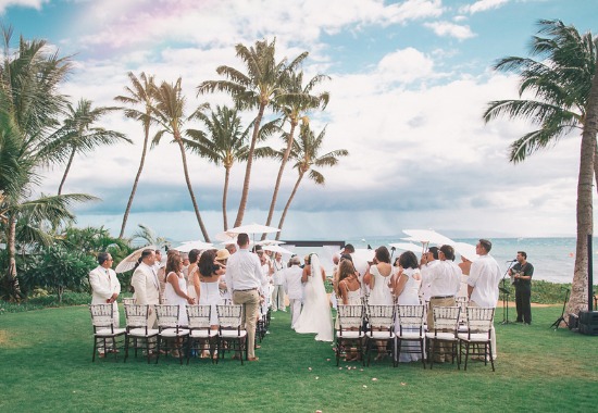 shades-of-white-wedding-in-hawaii