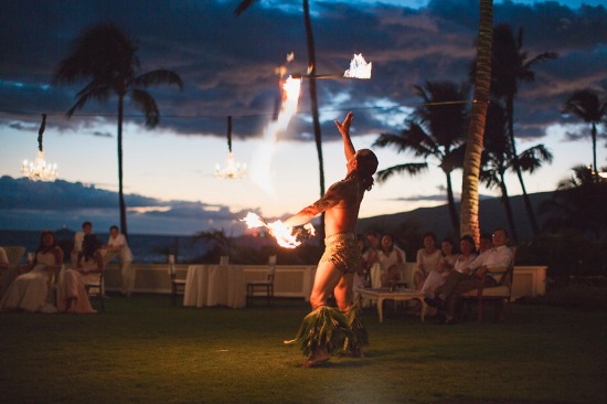 shades-of-white-wedding-in-hawaii