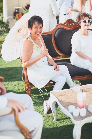shades-of-white-wedding-in-hawaii