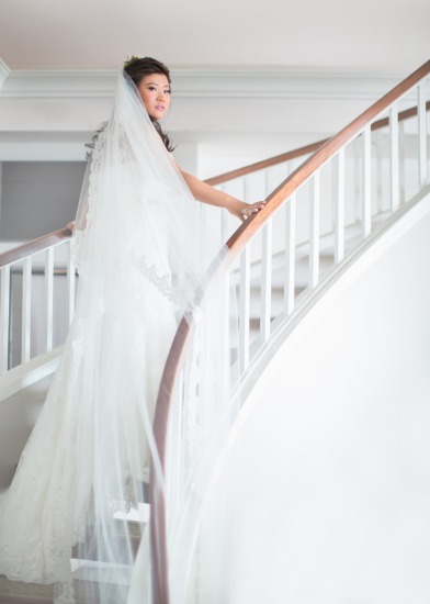 shades-of-white-wedding-in-hawaii