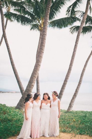 shades-of-white-wedding-in-hawaii