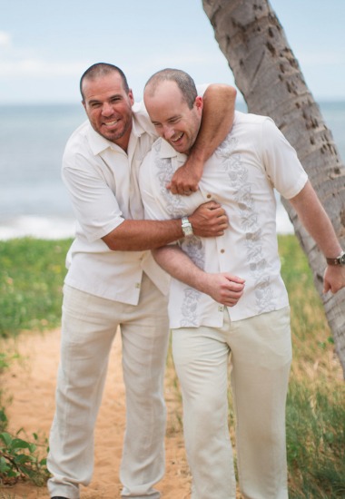 shades-of-white-wedding-in-hawaii