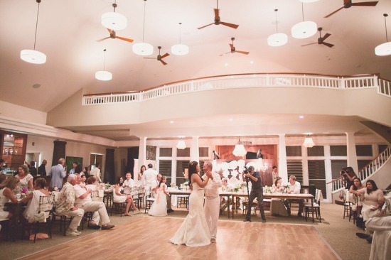 shades-of-white-wedding-in-hawaii