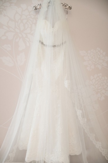 shades-of-white-wedding-in-hawaii
