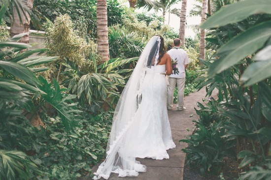 shades-of-white-wedding-in-hawaii