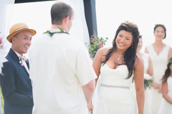 shades-of-white-wedding-in-hawaii